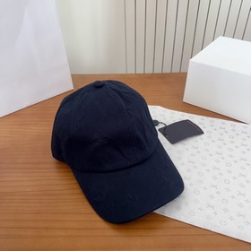 Бейсболка Louis Vuitton — новая модель