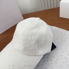 Бейсболка Louis Vuitton — новая модель