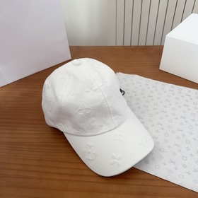Бейсболка Louis Vuitton — новая модель