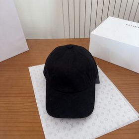 Бейсболка Louis Vuitton — новая модель