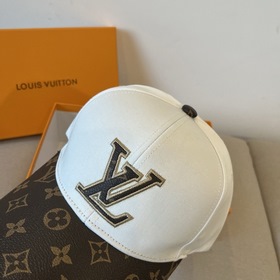 Бейсболка Louis Vuitton — новая модель