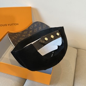 Бейсболка Louis Vuitton — новая модель