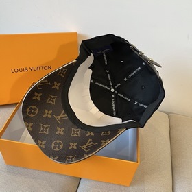 Бейсболка Louis Vuitton — новая модель