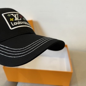 Бейсболка Louis Vuitton — новая модель