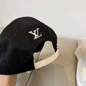 Бейсболка Louis Vuitton — новая модель