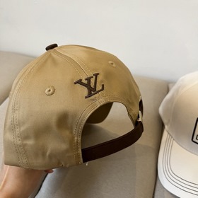 Бейсболка Louis Vuitton — новая модель