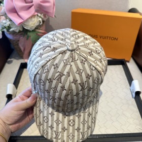 Бейсболка Louis Vuitton — новая модель