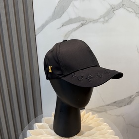 Бейсболка Louis Vuitton — новая модель