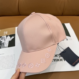 Бейсболка Louis Vuitton — новая модель
