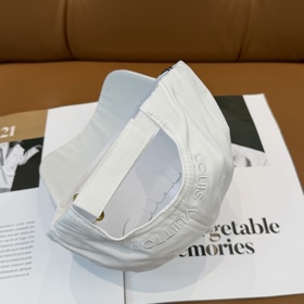 Бейсболка Louis Vuitton — новая модель