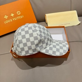 В комплекте с упаковочным мешком： клас