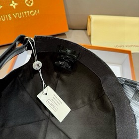 В комплекте с упаковочным мешком： клас