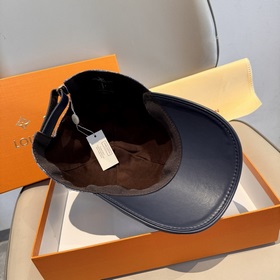 Новая бейсболка LV (Louis Vuitton) по 