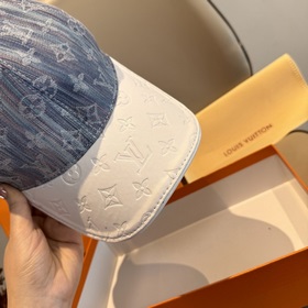 Новая бейсболка LV (Louis Vuitton) по 