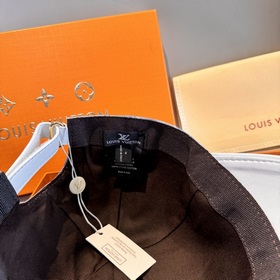 Новая бейсболка LV (Louis Vuitton) по 