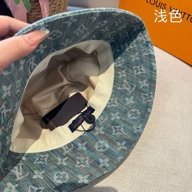 Новая женская кепка Lv Louis Vuitton 2