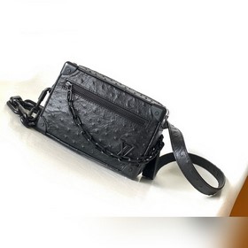 Эксклюзивная модель N82245 из кожи стр
