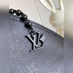 [Фотография, сделанная в уединенном до