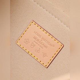 [Топ-модель из оригинальной партии с ч