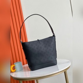 Высококачественная кожа верхнего слоя,