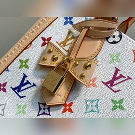 M27580 Бело-цветная сумка OnTheGo Smal