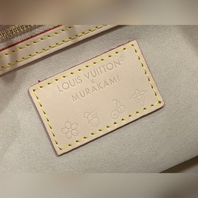Топ-модель из оригинальной коллекции 