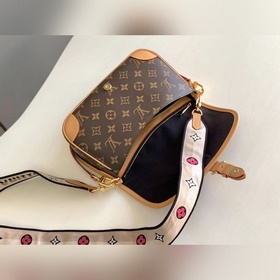 M45985 Сумка DIANE из серии подержанны