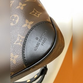 M45832 — сумочка «Odeon» в стиле винта