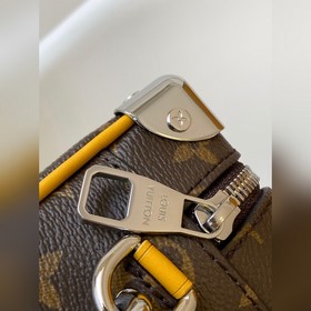 [Чип 163c01] M12767 M11673 Мятно-голу
