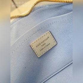Топ-модель из оригинальной коллекции 