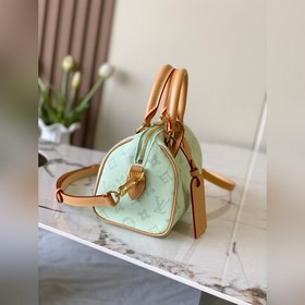 Улучшенная версия оригинальной модели 