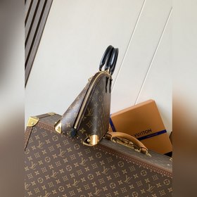 Эксклюзивная модель из оригинальной ко