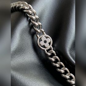 Эта сумка среднего размера «Off Duty»