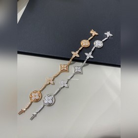 Массивный браслет с классическим узоро