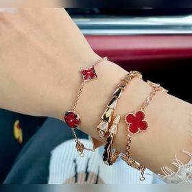 Браслет LV из розового золота с крупны