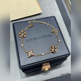 Браслет LV из натурального серого перл