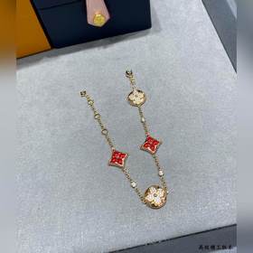 Браслет LV из красного агата с бриллиа