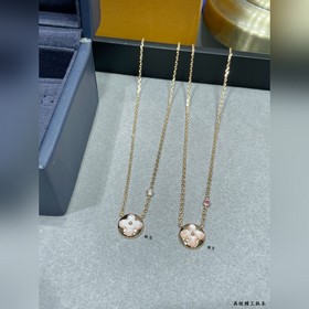Колье LV из перламутра в форме круга и