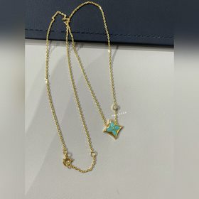Новинка L1101： новое колье LV из камня