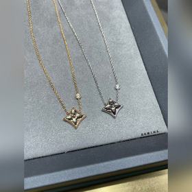 Квадратный кулон LV из натурального се