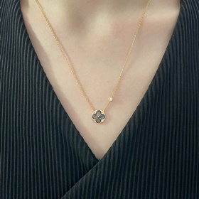 Круглое колье LV из натурального серог