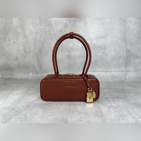 5BB173 Сумка через плечо Miu 25SS — на