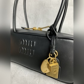 5BB173 Сумка через плечо Miu 25SS — на