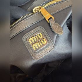 5BB117 (Ретро-оттенок) Новая сумка Miu