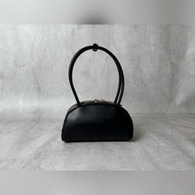 5BB192 Сумочка Miu в стиле «пельмени»