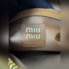 5BB193 Сумка-«пельмень» из коллекции M