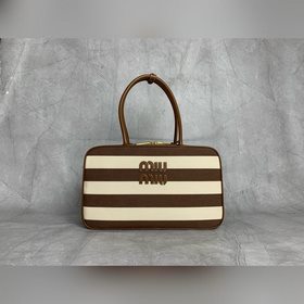 5BB117 Эта сумка из канваса Beau с пол