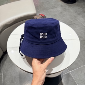 Новая кепка-канотье от Miu с официальн