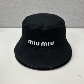Классическая рыбацкая кепка Miu весна-
