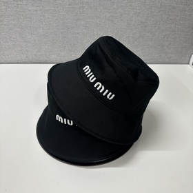 Классическая рыбацкая кепка Miu весна-